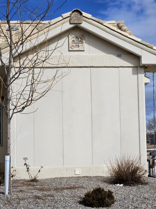 High-quality prefabricated stucco wall panels, offering a fast and cost-effective solution for building projects. Designed for easy installation, these panels provide a durable, aesthetically pleasing exterior finish, enhancing both performance and energy efficiency.