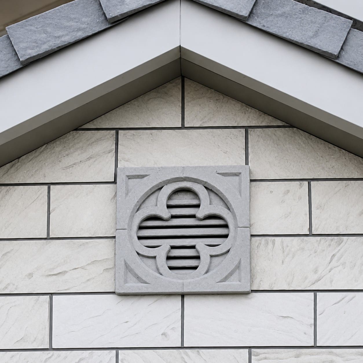 Clover Style Gable Vent - Image 2